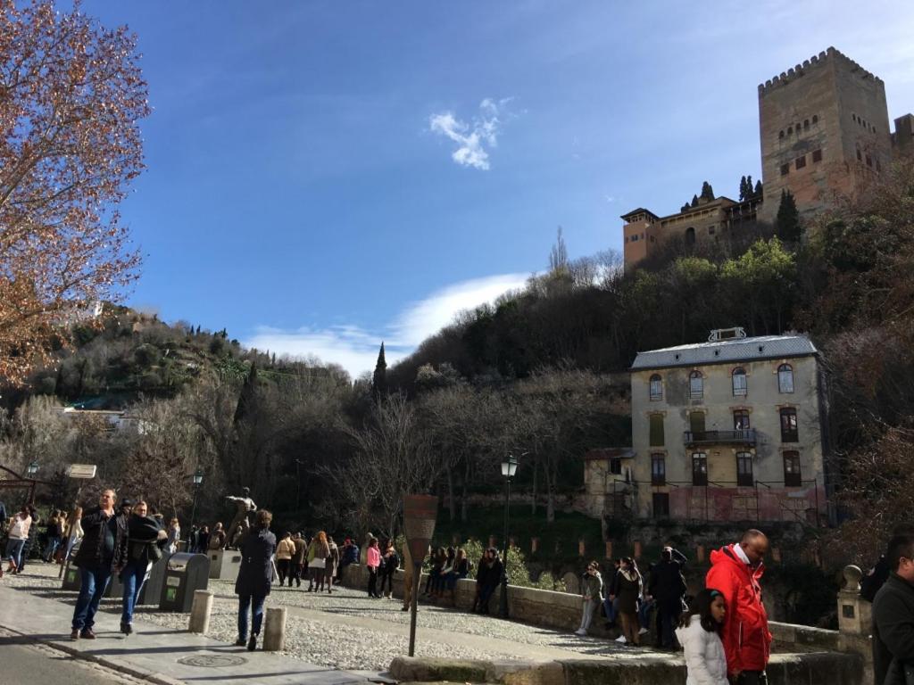 Un Vergel Al Pie De La Alhambra. Enjoy It Now!! Granada Dış mekan fotoğraf